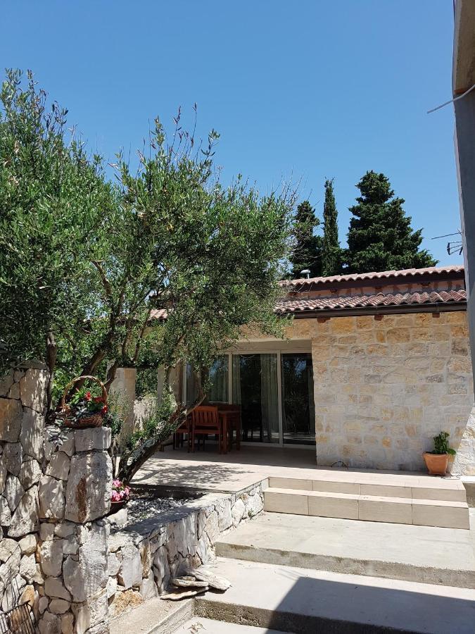 Apartmani Morovi Dvori Drage Exterior foto