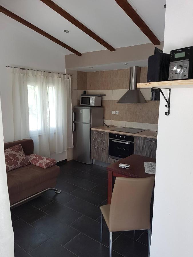 Apartmani Morovi Dvori Drage Exterior foto